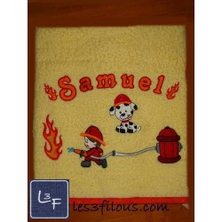 Pompier Dalmatien Drap de Bain Brodé et Personnalisé DRA-152