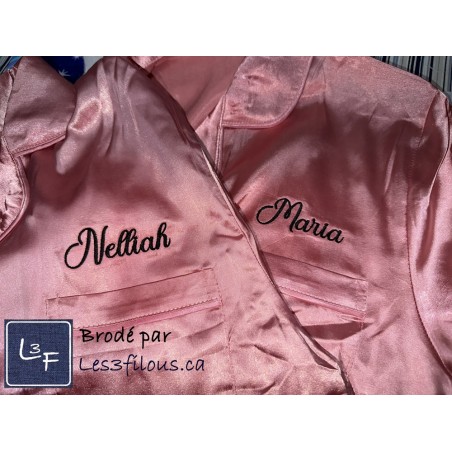 Service de Broderie sur pyjama de satin BRO-116