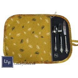 Fleurs sur fond Ocre TIS-0992*