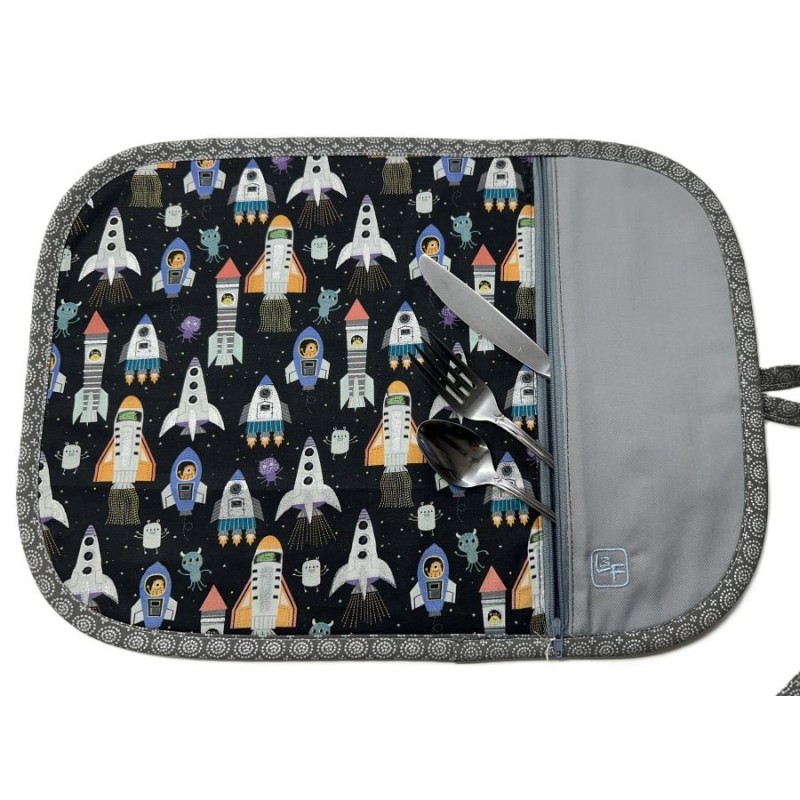 Fusée Navette Spatiale Napperon avec Pochette Personnalisé Prêt à Broder NAP-428P