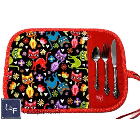 Chats Multicouleur Napperon avec Pochette Prêt à Broder Personnalisé NAP-466P