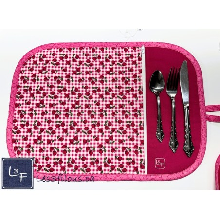 Cerises Cherry Napperon avec Pochette Personnalisé Prêt à Broder NAP-474P