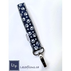 Porte-clés bracelet avec mousqueton Pattes Chats Chiens Gris| Les 3 Filous