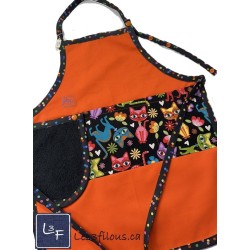 Tablier Enfant Chats fond Orange Brodé (3-8 ans) - Fait Main Québec