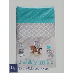Elephant Serviette Capuchon Brodée et Personnalisée DOU-092