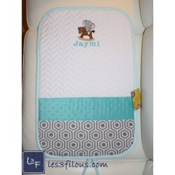 Elephant Serviette Capuchon Brodée et Personnalisée DOU-092
