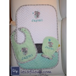 Elephant Serviette Capuchon Brodée et Personnalisée DOU-092
