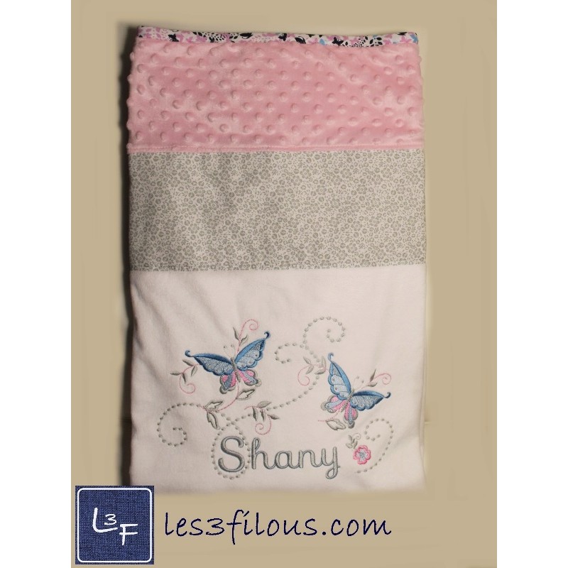 Papillons Couverture Ultra-Douce Brodée et Personnalisée CUD-045