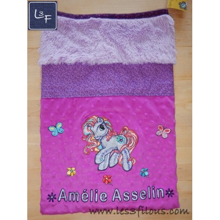 Pouliche Couverture Ultra-Douce Brodée et Personnalisée CUD-050