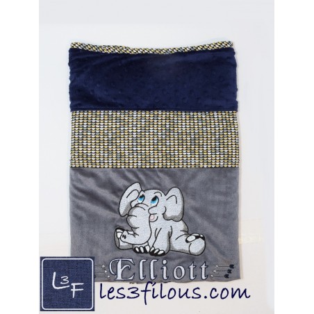 Elephant Couverture Ultra-Douce Brodée et Personnalisée CUD-066