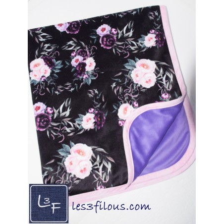 Roses Romantiques sur fond noir Couverture ultra douce COU-015P